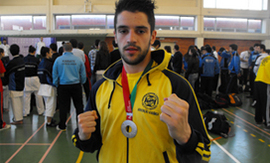 ESTUDANTE DA LUSÍADA PREMIADO NO CAMPEONATO NACIONAL UNIVERSITÁRIO DE KUMITE