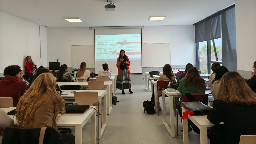 Aula Aberta sobre o papel da psicologia na proteção de crianças e jovens